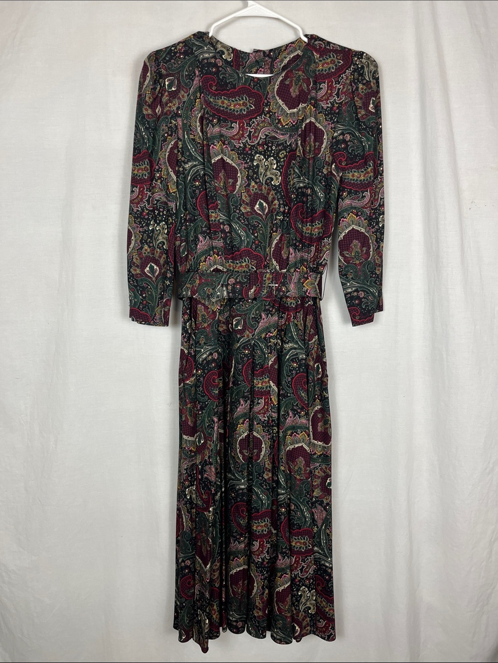 Vintage 90s Charter Club Black and Red Paisley Pleated Long Sleeve Madi Dress